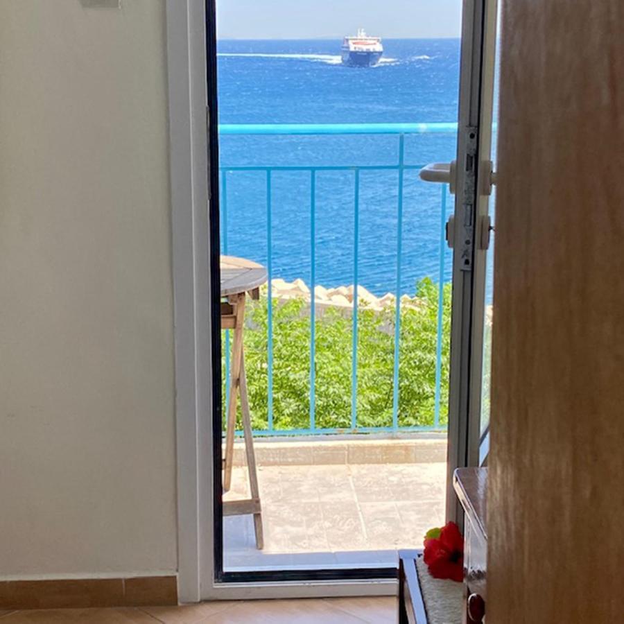 Akti Pension Ágios Kírykos Exteriör bild